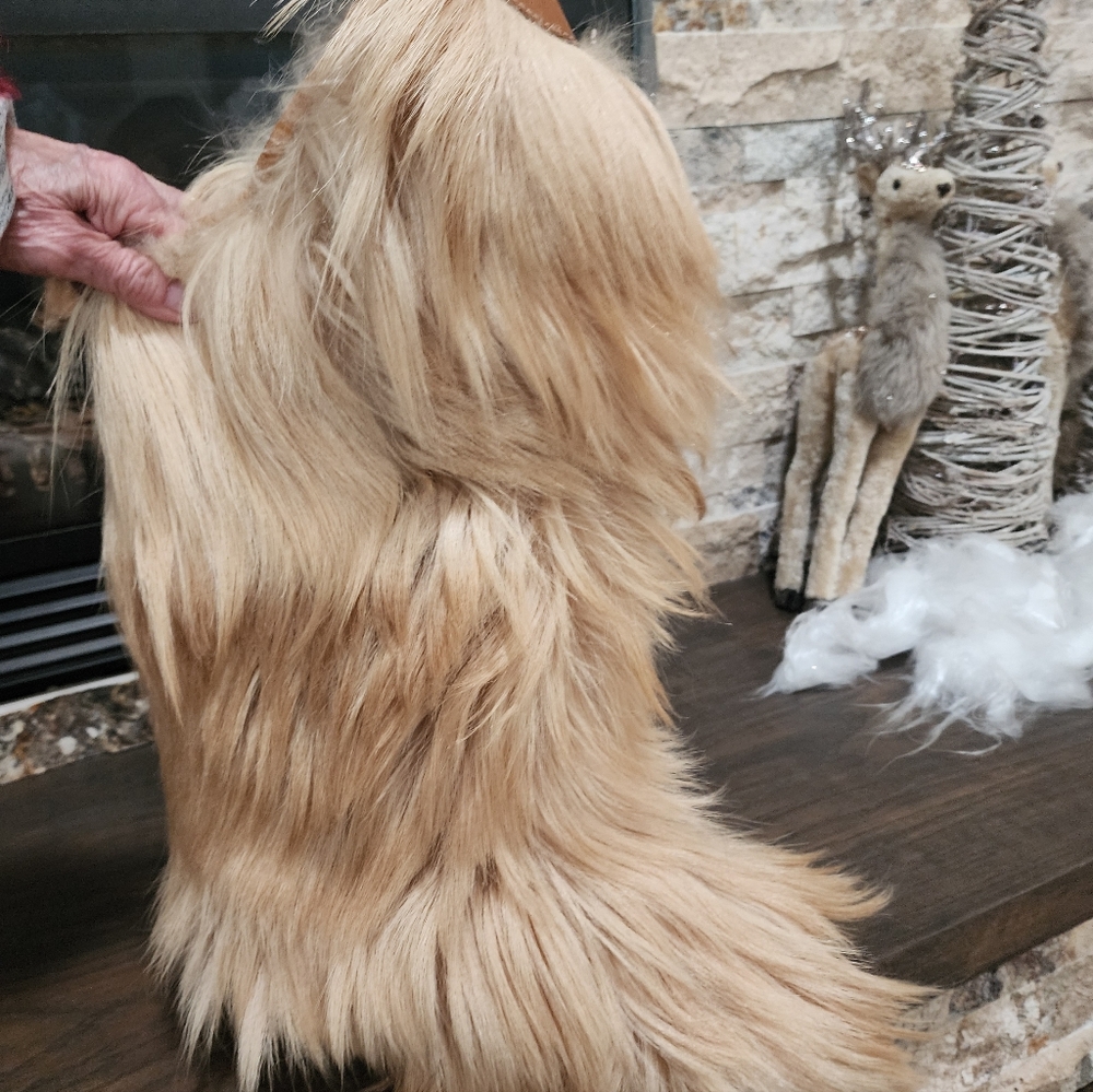 Open Country Goat Fur Boots made In Italy. Woman’s Size 7. Never been worn out. - Picture 2 of 5